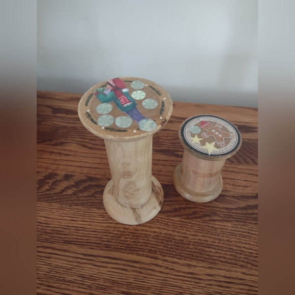 Wooden Ribbon Spools - Picture 2 of 4